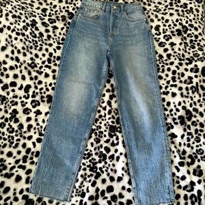 H&M mom jeans